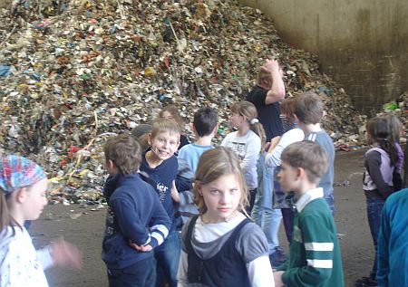 Müllentsorgung als Volksschulthema